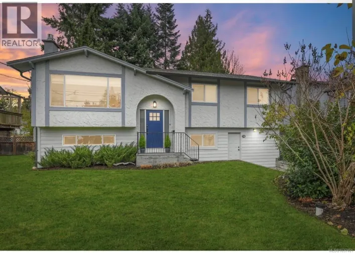 78 Rod & Gun Rd, Courtenay