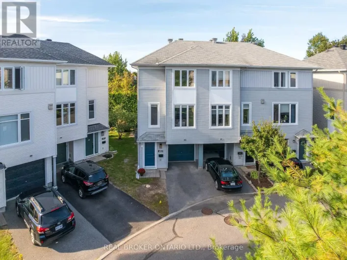 Row / Townhouse for sale: 78 SONGBIRD PRIVATE, Ottawa