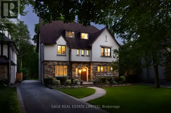 House for sale: 78 THE KINGSWAY, Toronto
