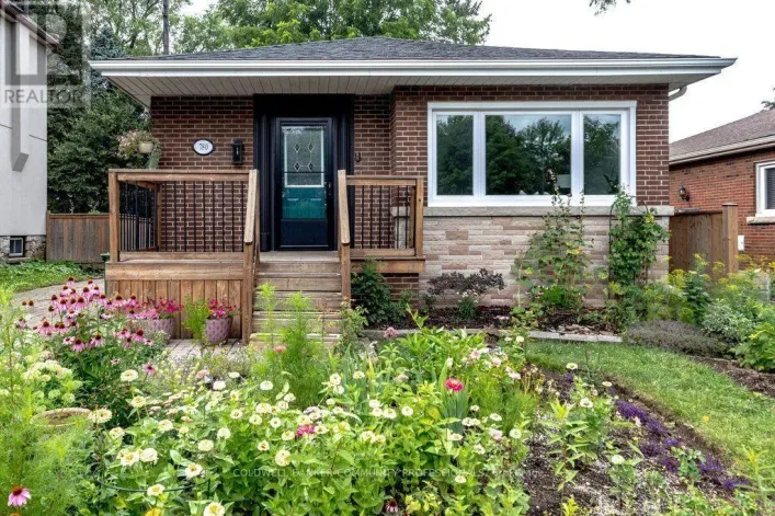 780 GARTH STREET, Hamilton