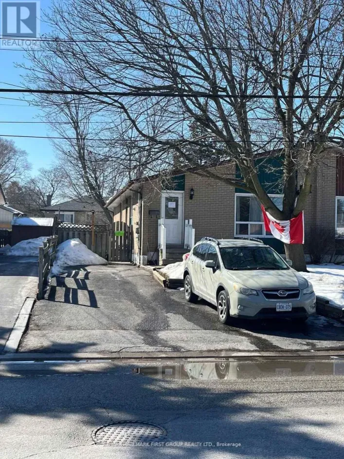 780 WESTSHORE BOULEVARD, Pickering