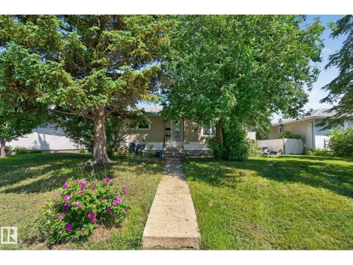 House for sale: 7804 136 AV NW, Edmonton