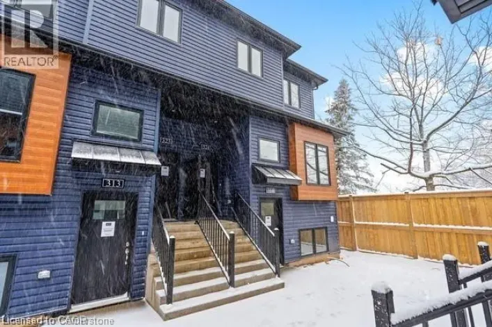 781 CLARE Avenue Unit# 324, Welland