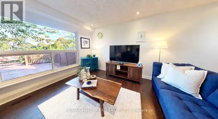 781 PAM CRESCENT, Newmarket