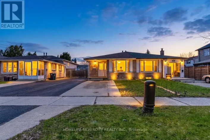 7816 PRIORY CRESCENT, Mississauga