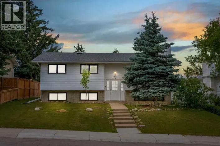 7819 Hunterquay Way NW, Calgary