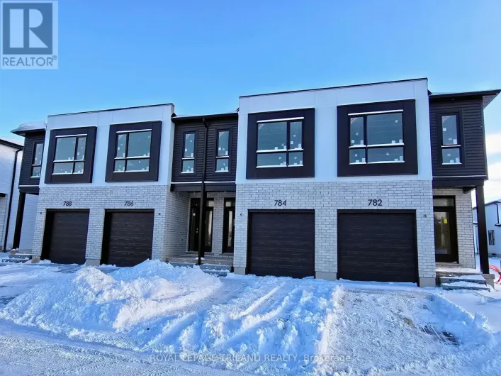 782 BANYAN LANE, London North