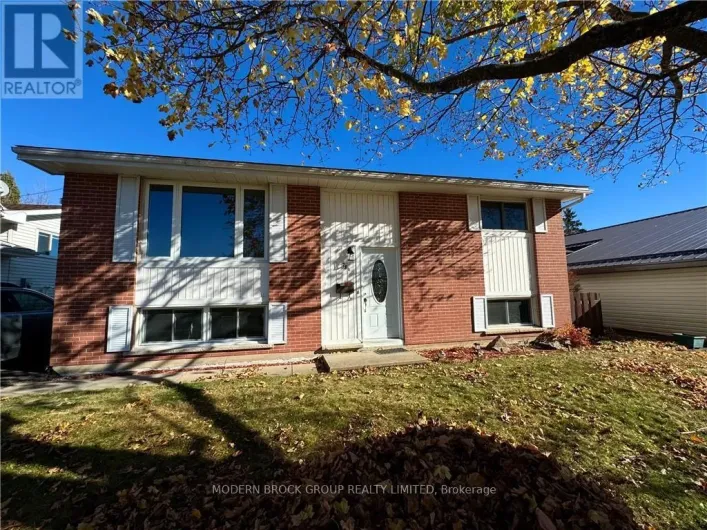 784 COMSTOCK CRESCENT, Brockville