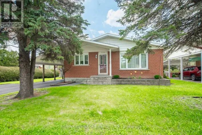 784 MACKAY STREET, Pembroke