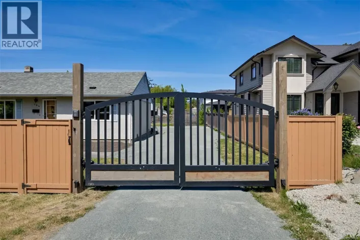 784 Snowdrop Ave, Saanich
