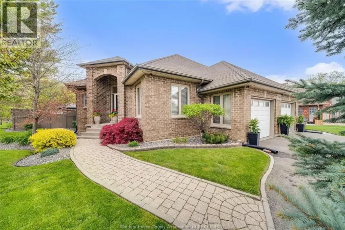 7840 STELLA CRESCENT, Windsor
