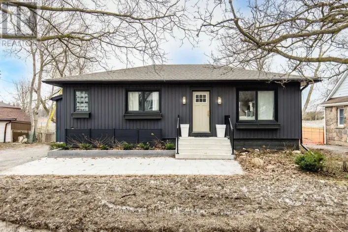 7845 YONGE STREET, Innisfil