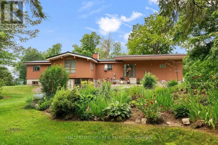 785 BOUNDARY ROAD, North Dundas