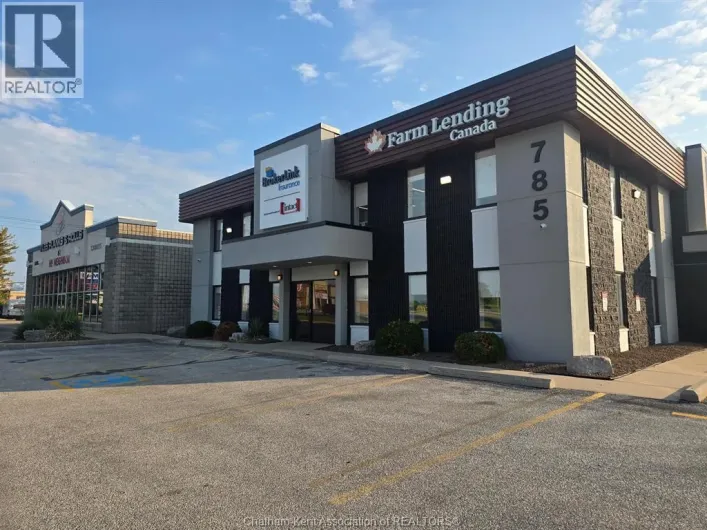 785 ST CLAIR STREET, Chatham