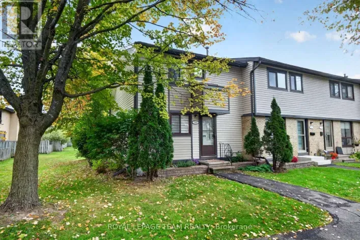 7866 JEANNE D'ARC BOULEVARD, Ottawa