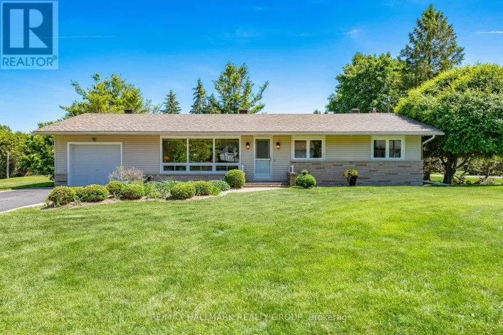 7866 LAWRENCE STREET, Ottawa