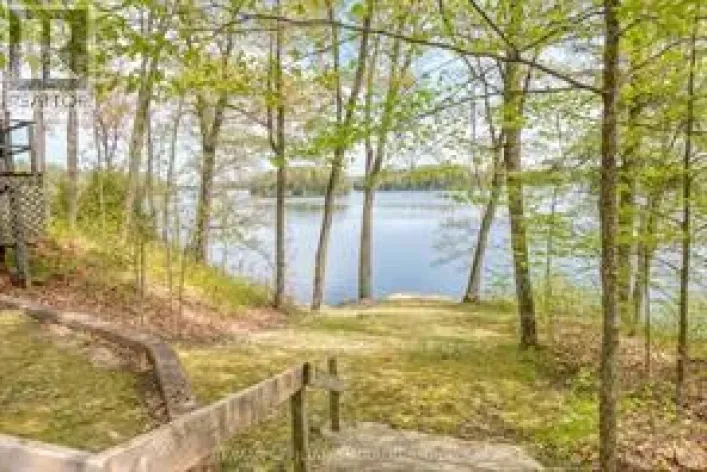 787 SHERBROOKE DRIVE, Frontenac