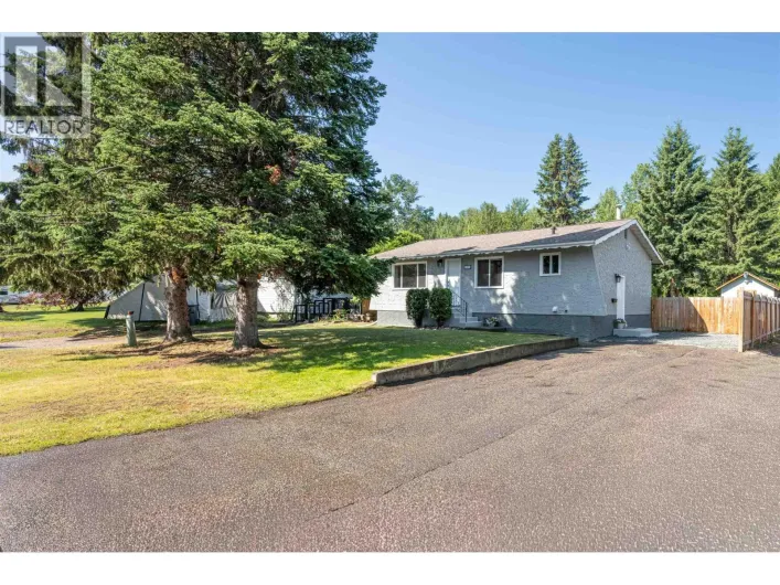 7889 QUEENS CRESCENT, Prince George