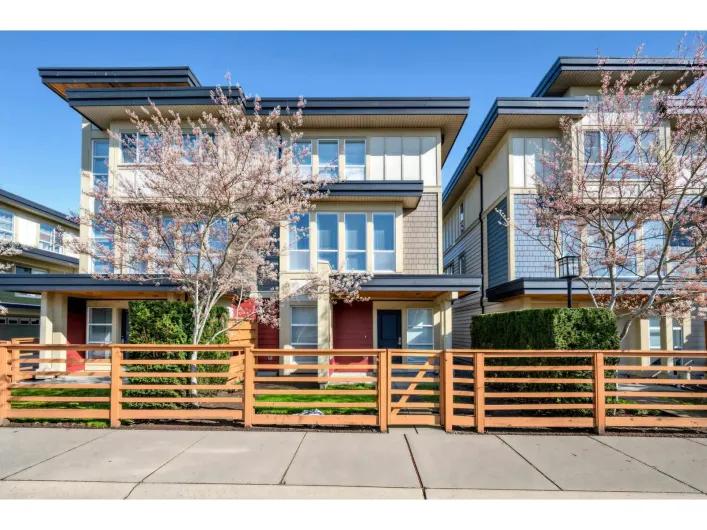 79 19477 72A AVENUE, Surrey