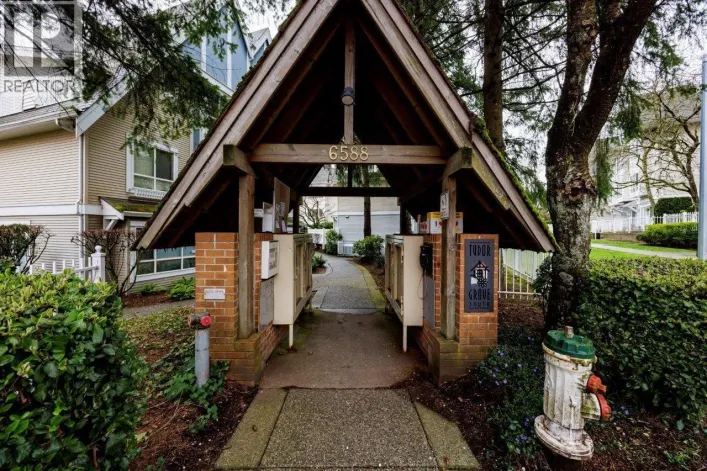 79 6588 SOUTHOAKS CRESCENT, Burnaby