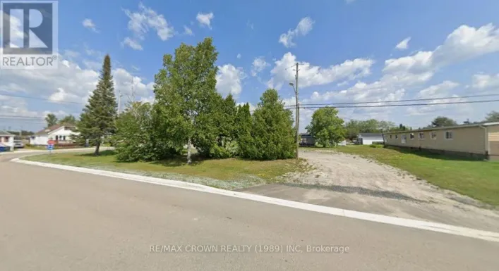 7-9 DUPONT STREET, Smooth Rock Falls
