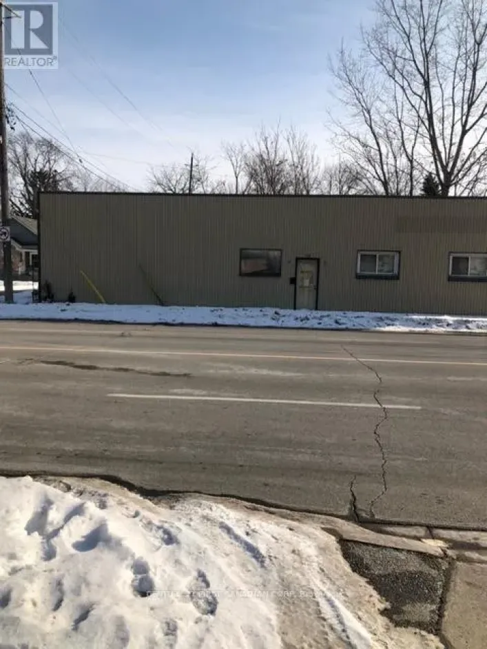 79 FORHAN STREET, Chatham-Kent