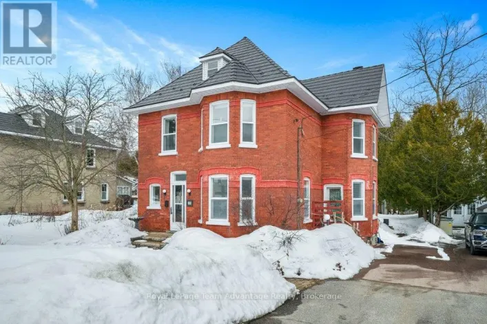 79 GIBSON STREET, Parry Sound