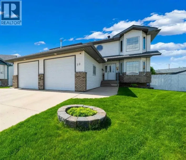 79 Henderson Court NE, Medicine Hat