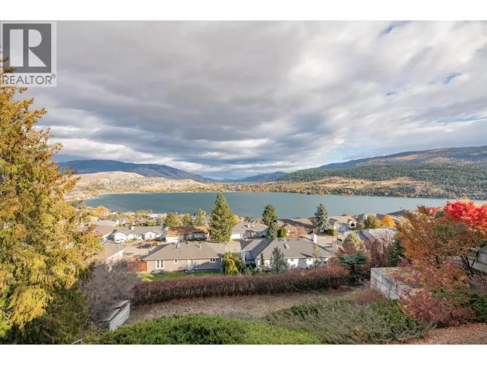 7903 Lakeview Drive, Coldstream