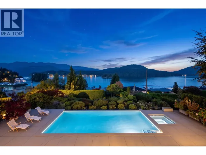 791 BEACHVIEW DRIVE, North Vancouver