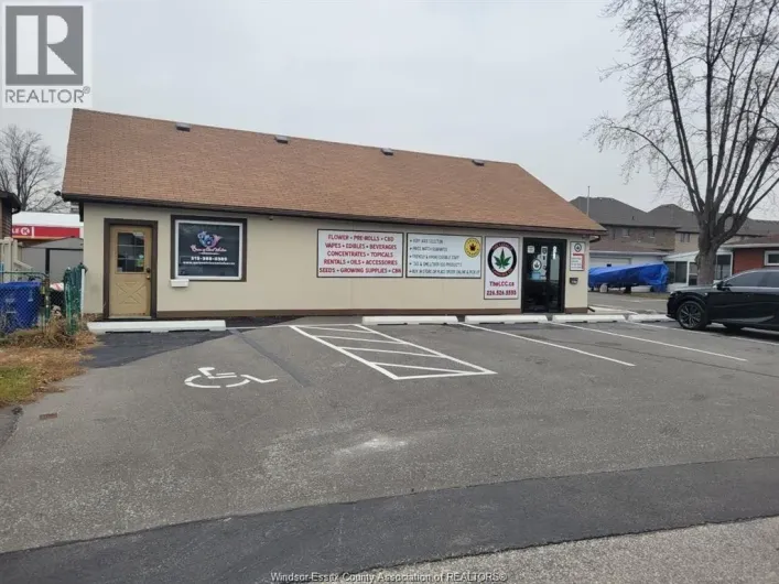 791 FRONT ROAD Unit# B, LaSalle