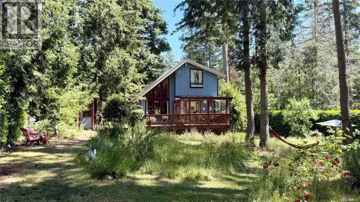 7913 Swanson View Dr, Pender Island