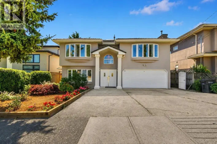 7922 16 AVENUE, Burnaby