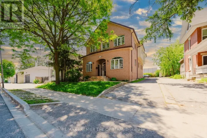 7930 KIPLING AVENUE, Vaughan