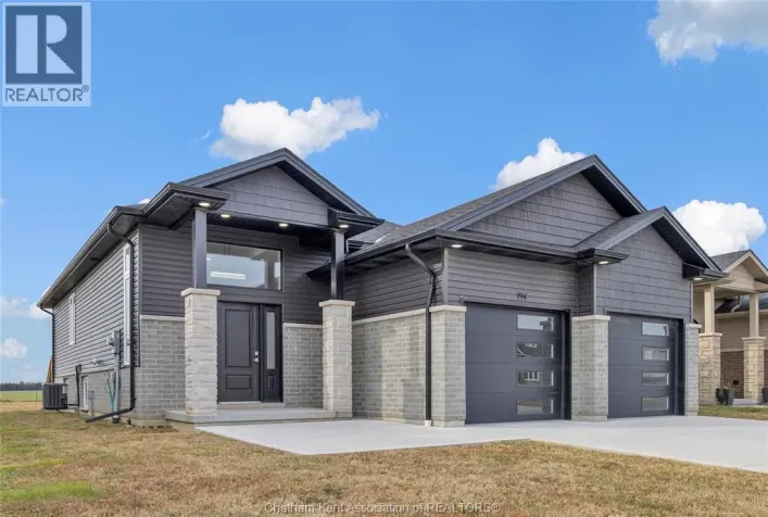 794 Keil DRIVE South, Chatham