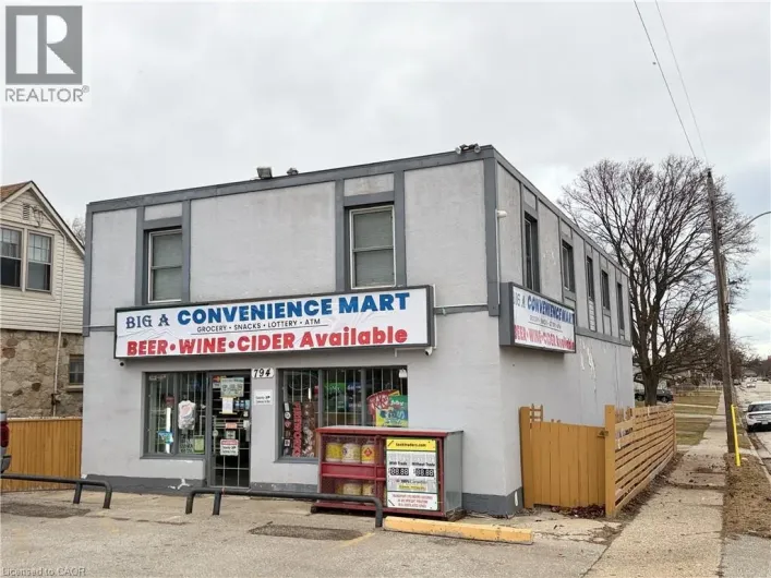 794 LONDON Road, Sarnia