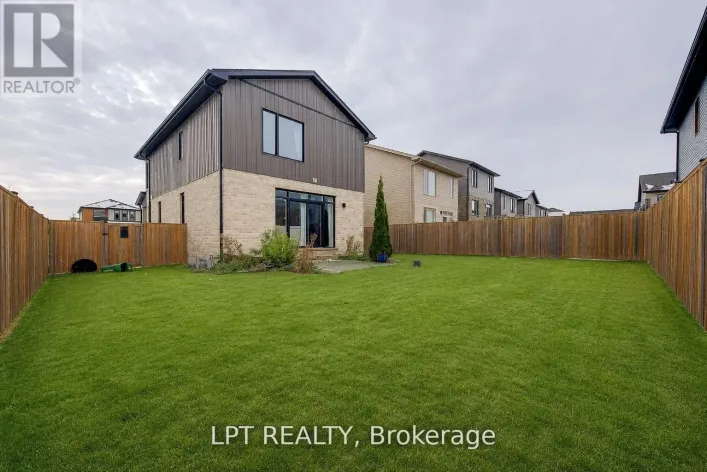 795 FREEPORT STREET, London North