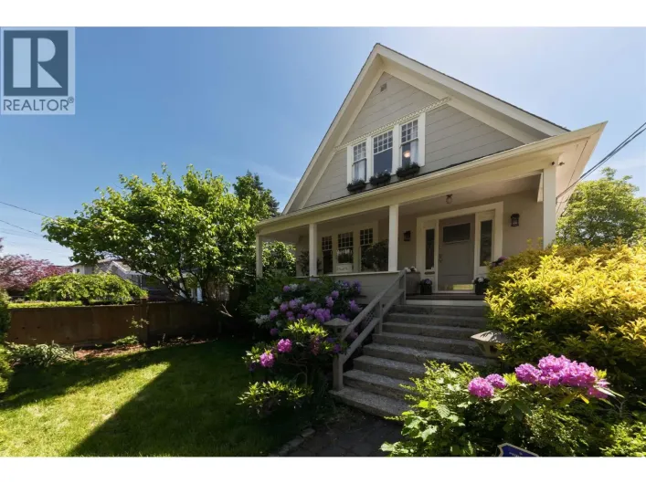 7952 15TH AVENUE, Burnaby