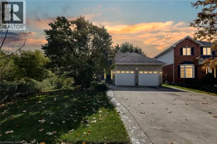 796 N SPRINGBANK Avenue N, Woodstock