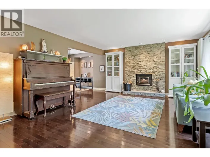 7965 BURNFIELD CRESCENT, Burnaby
