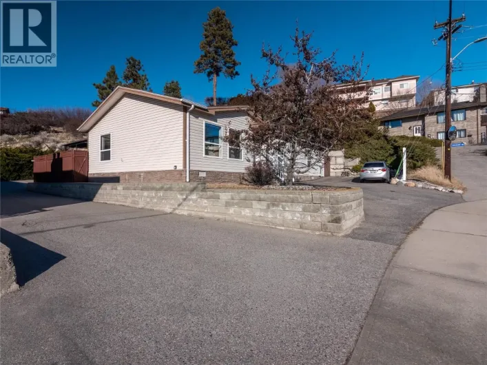 797 Eckhardt Avenue E, Penticton