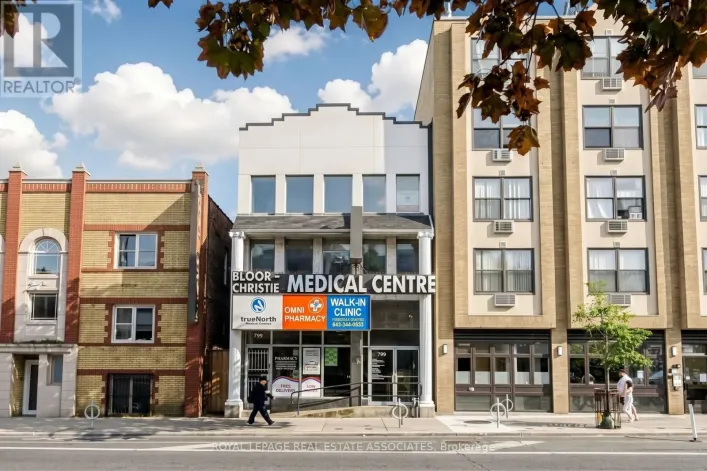 799 BLOOR STREET W, Toronto