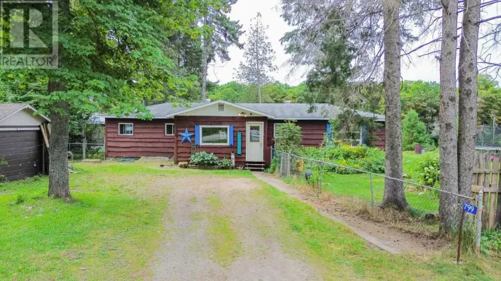 799 Hwy 552 W, Goulais River