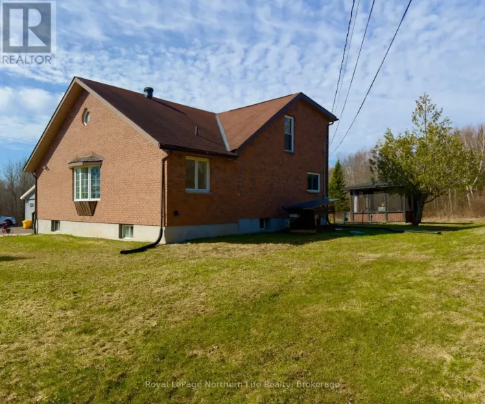 799 MAPLE HILL ROAD, Powassan