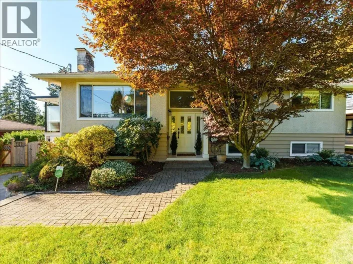 799 PLYMOUTH DRIVE, North Vancouver