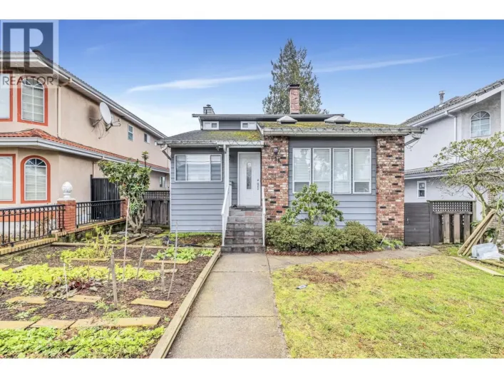 7996 PRINCE EDWARD STREET, Vancouver