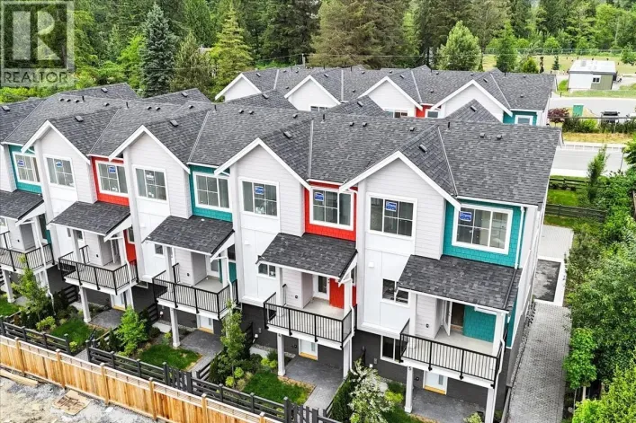 8 10392 240A STREET, Maple Ridge