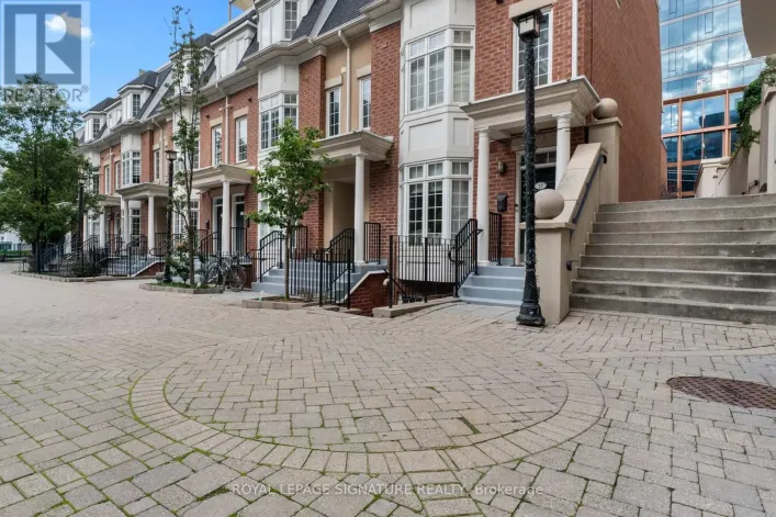 8 - 11 NIAGARA STREET, Toronto