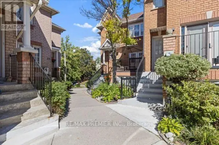 8 - 116 RORY ROAD, Toronto