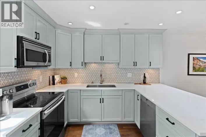 8 1266 W 6TH AVENUE, Vancouver